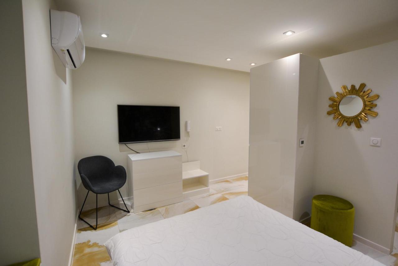 Апартаменти Lion'S Den Deluxe Studio Будапешт Екстер'єр фото